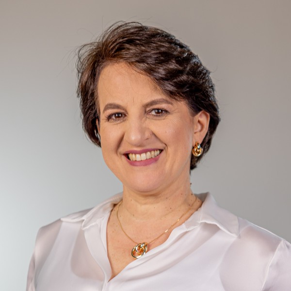 Pra. Regina Michalouski